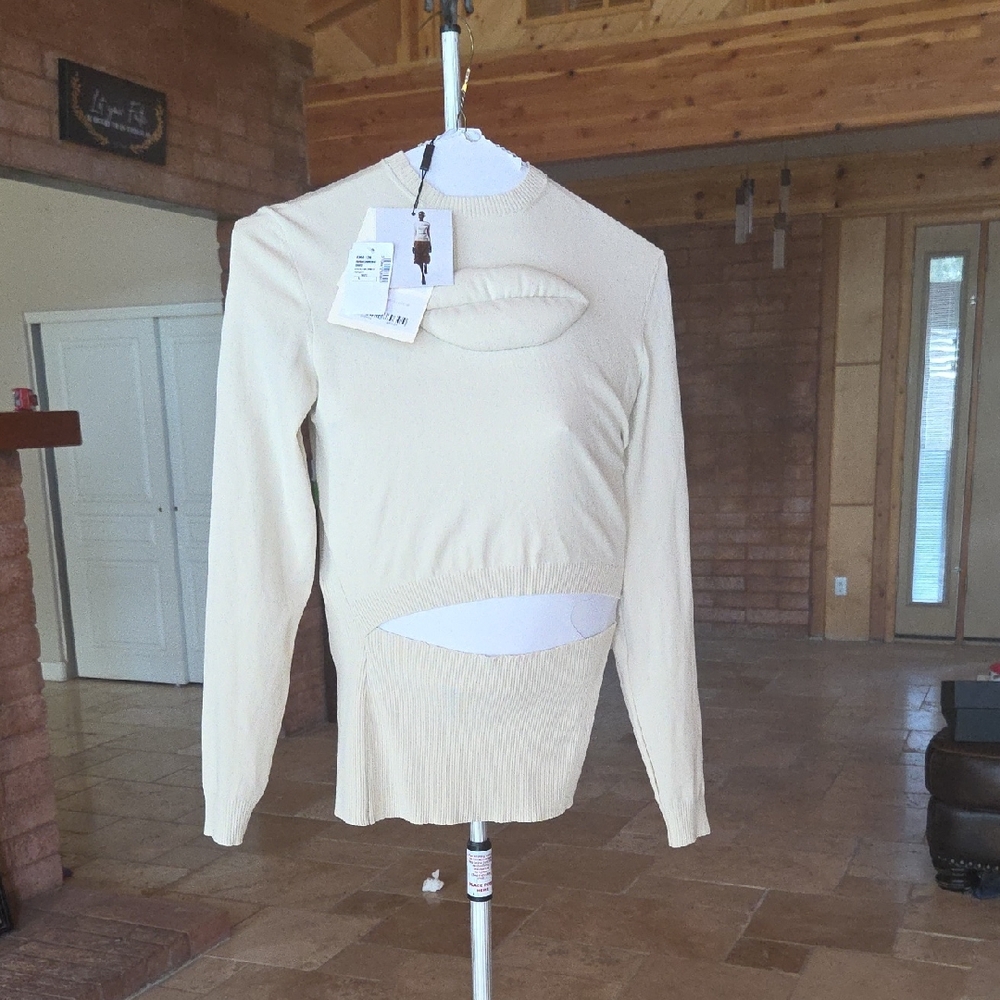 Chic Cream Cut-Out Sweater Blouse